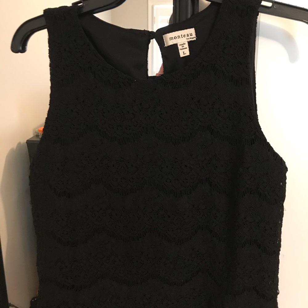 Lace black top